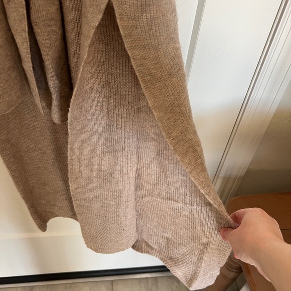 Toccin Stevie Tie-Front Dress - Picture 5 of 10